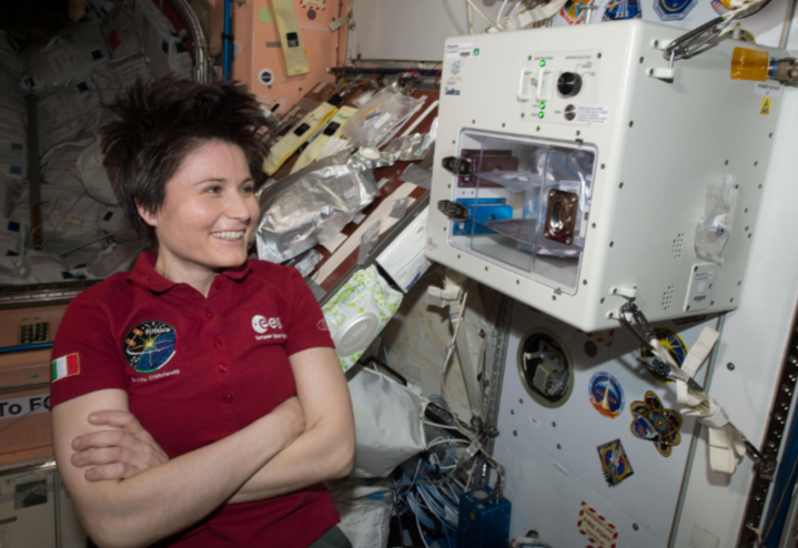 ISSpressoは、ISSの宇宙飛行士に本物のイタリアンエスプレッソを提供しています