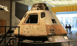 Besuchen Sie das NASA Glenn Visitor Center im Great Lakes Science Center in Cleveland, Ohio, USA